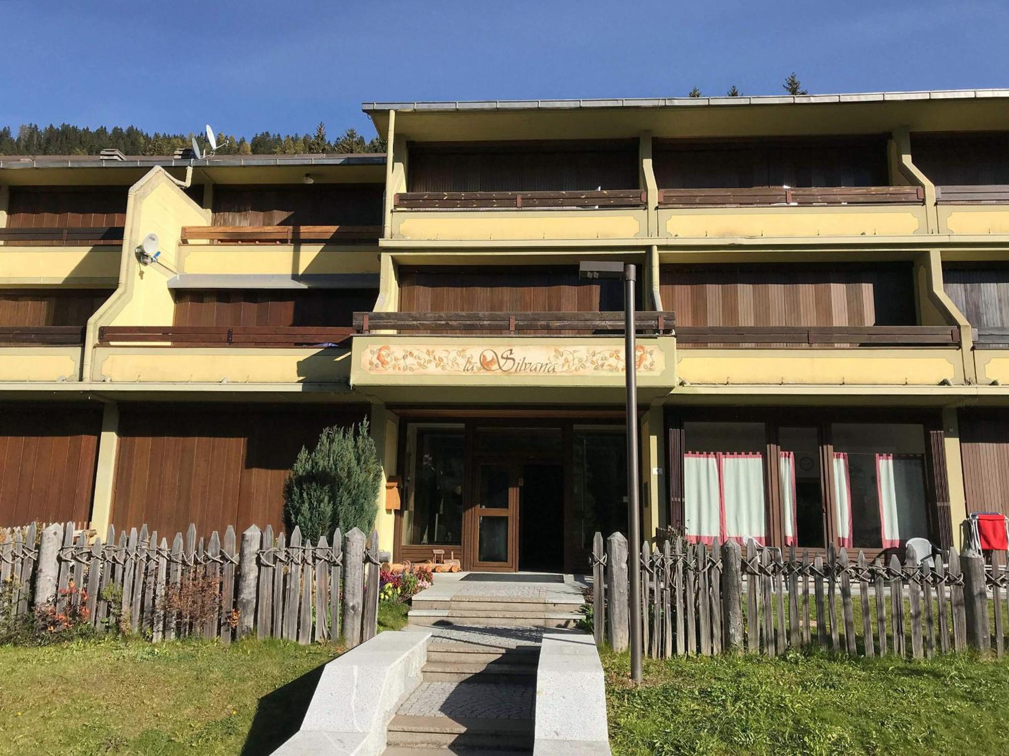 Residenza Silvana Madonna Εξωτερικό φωτογραφία